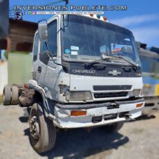 Camión Chevrolet FVR  En Desarme
