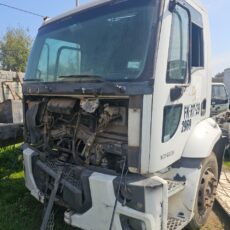 Camión Ford Cargo 1723 en desarme