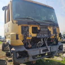 Camión Mercedes Benz Actros en desarme