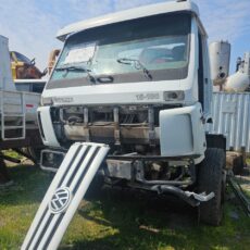 Camión Volkswagen 15-190 en desarme